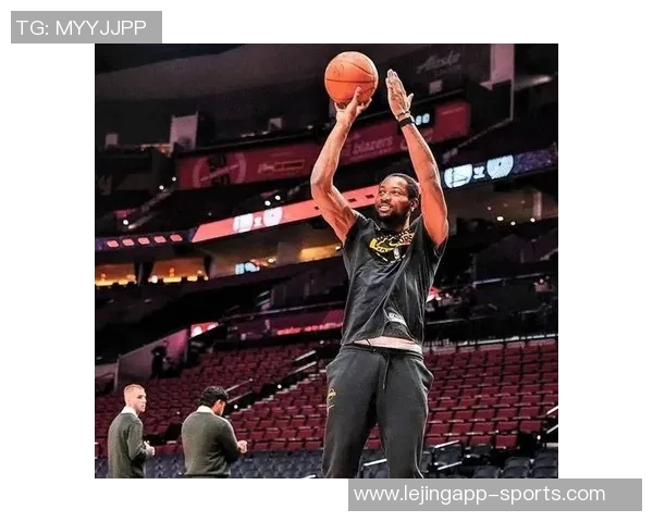 科尔强调年轻球员应积极奔跑才能在NBA获得机会