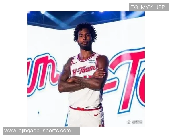 伊森分享狄龙建议称赞乌度卡严格执教风格带来的积极影响 伊森分享狄龙建议称赞乌度卡严格执教风格带来的积极影响