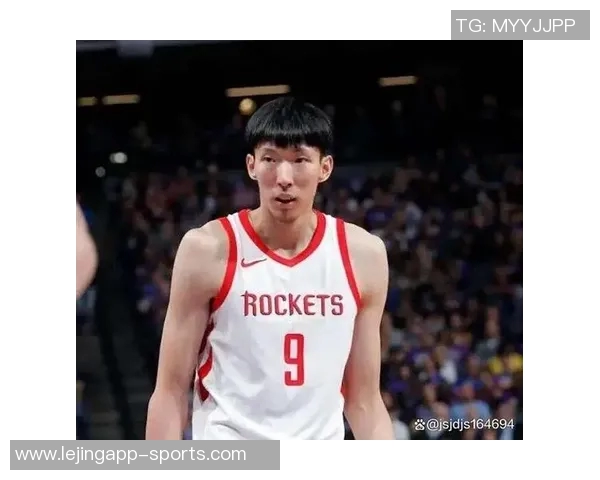 周琦表现平平提前退赛仅得5分9板第三节提前返回更衣室引发关注